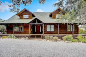 Dusty's Hill Country Cabin